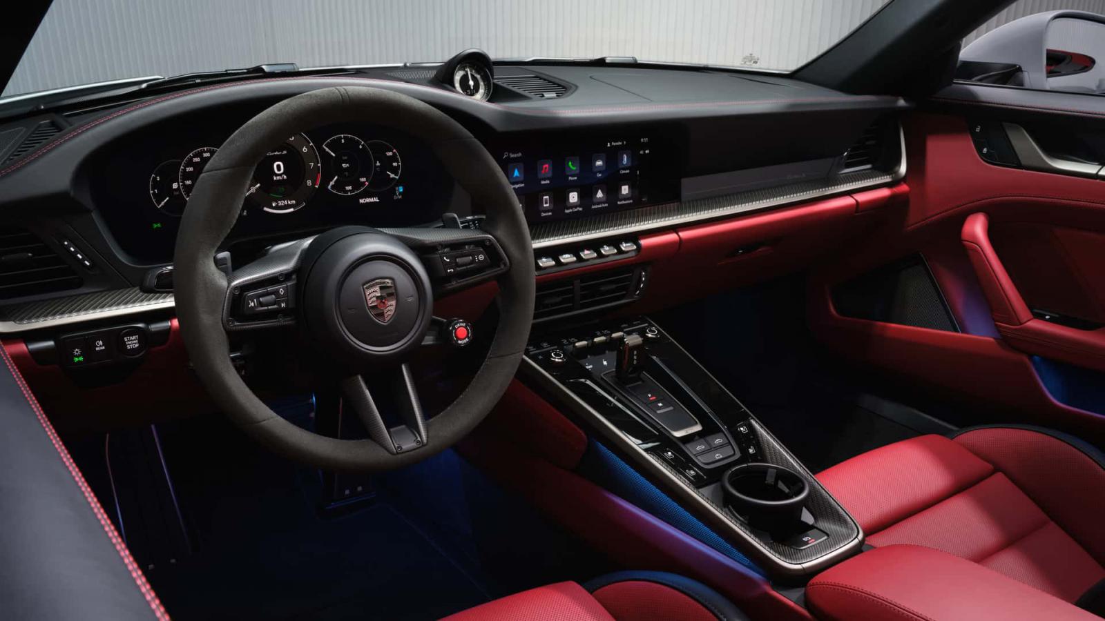 Η Porsche 911 Turbo S έγινε υβριδική με 711 άλογα 